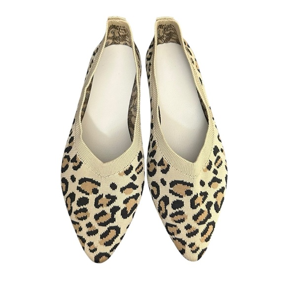 Leopard Print Pointed Toe Flats 7.5 - Picture 4 of 11